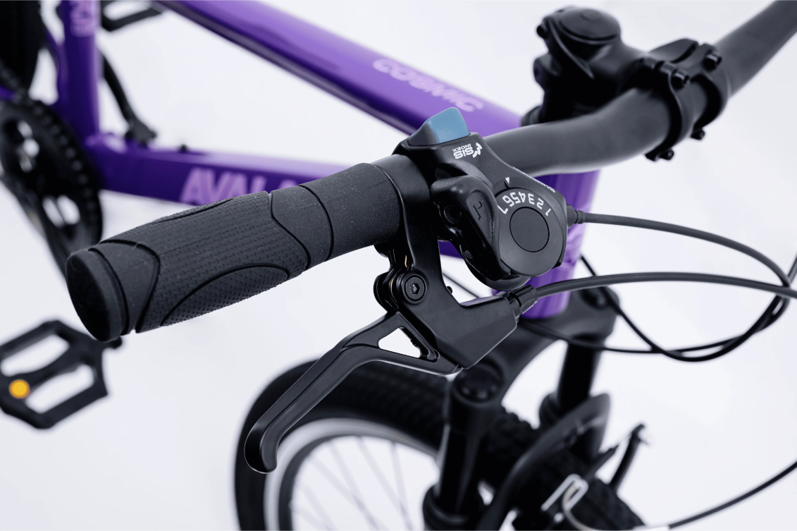 Avalanche Cosmic 24 Inch Junior Girls Bike 2026