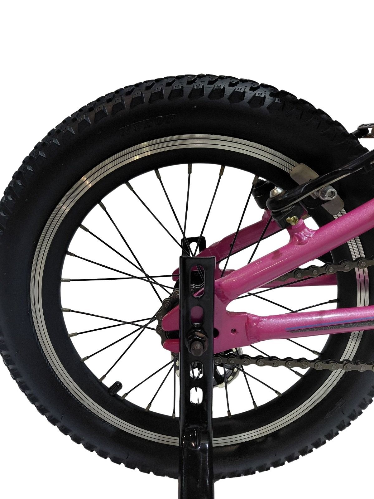 Pre-Owned Marvel Lana 16 Inch Junior Girls Bike