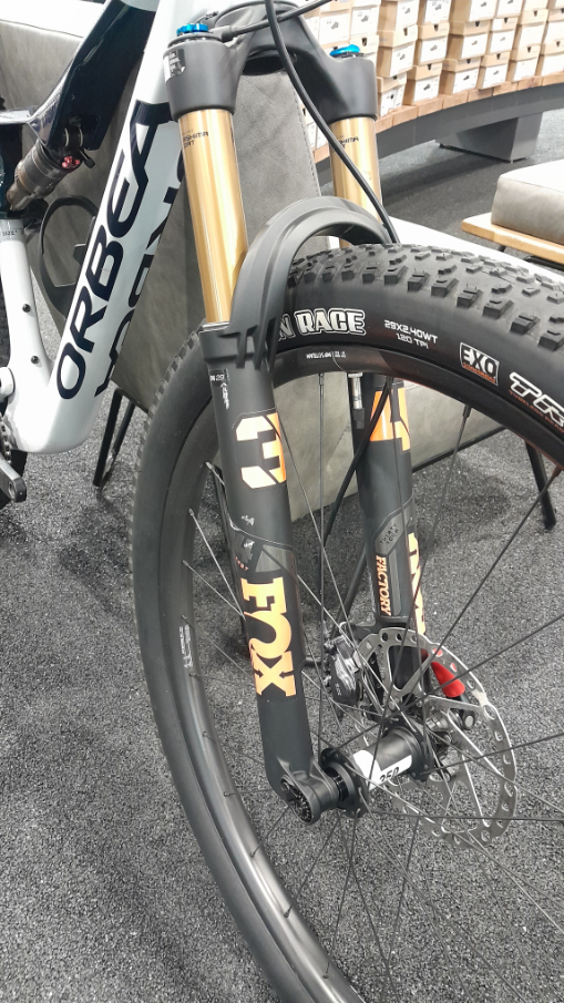 Demo Orbea Oiz M10 Dual Suspension Carbon Mountain Bike 29" SILV/BLU S