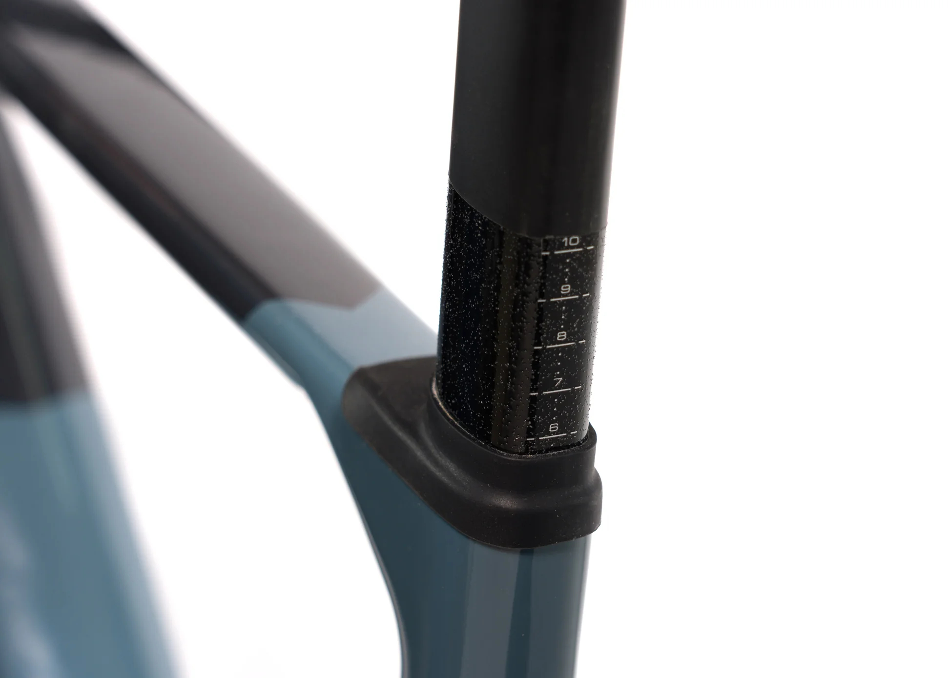 Avalanche Roam Carbon Gravel Bike 2027