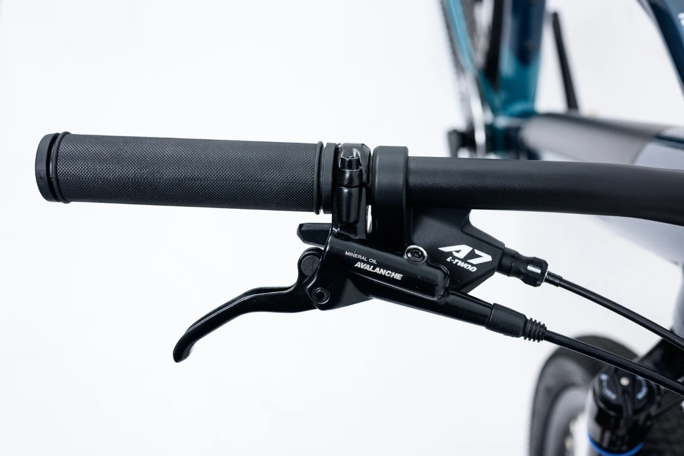 Avalanche MTE Aluminium Hardtail Mountain E-Bike 2026