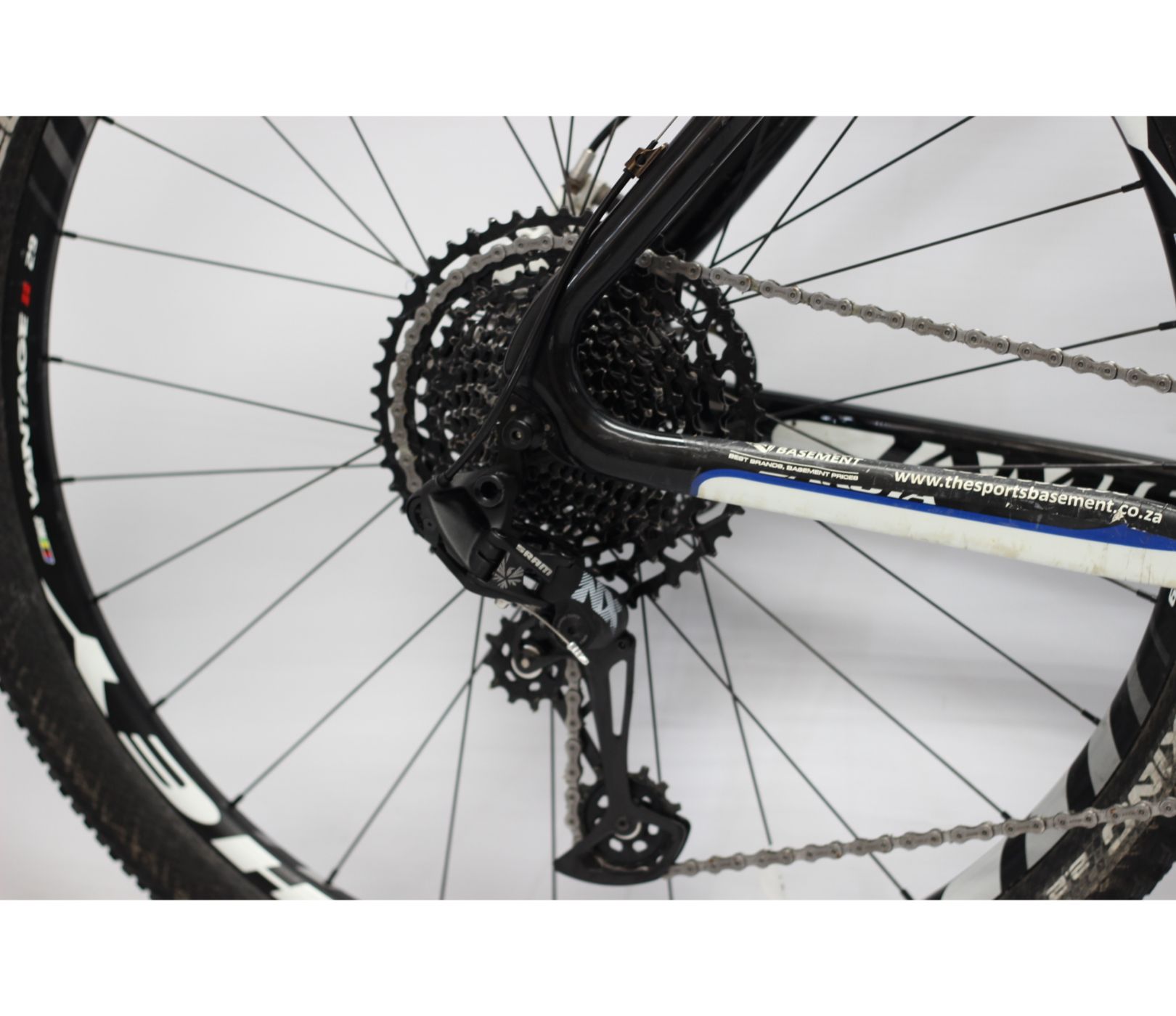 Pre-Owned Jamis Pro Carbon Hardtail Mountain Bike - L