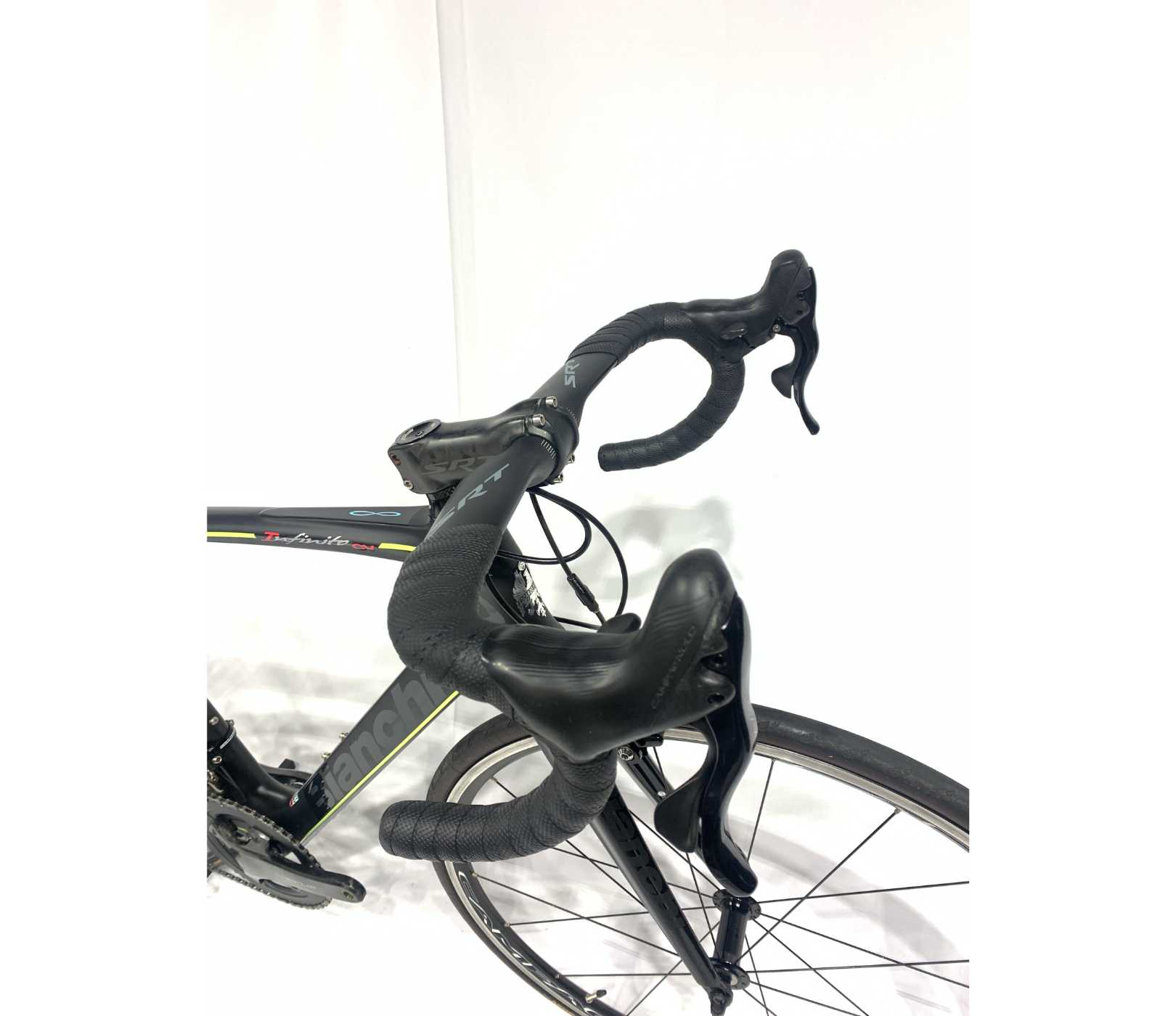 Pre-Owned Bianchi Infinito CV Carbon Road Bike - 55cm