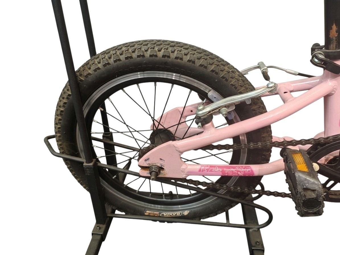 Pre-Owned Marvel Lana 16 Inch Junior Girls Bike 