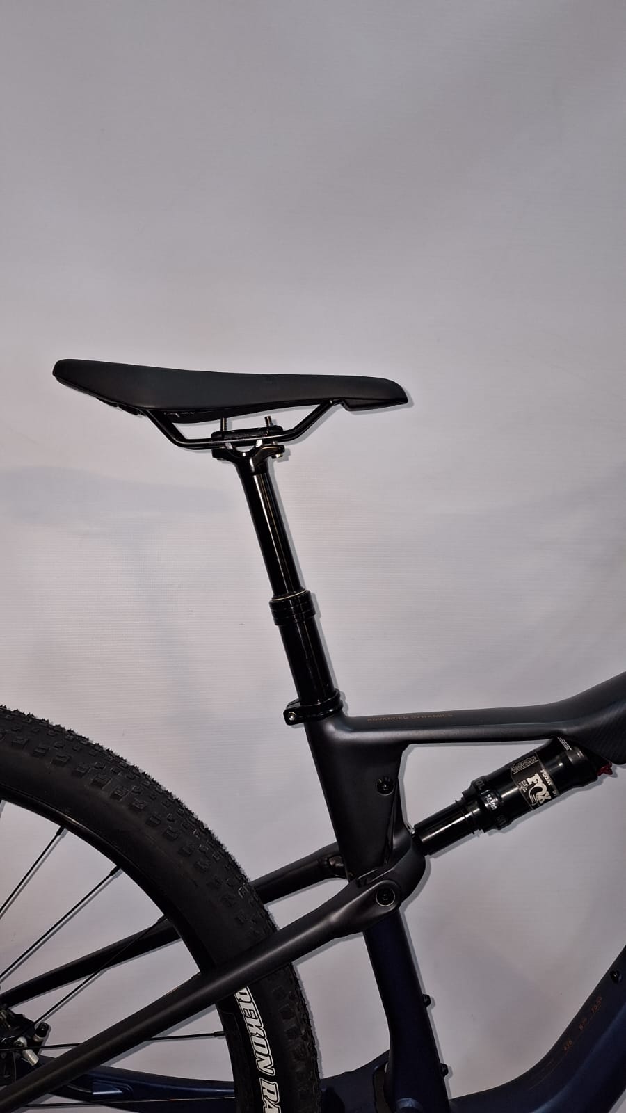 Pre-Owned Orbea Oiz Custom Aluminium Dual Suspension Mountain Bike -Medium