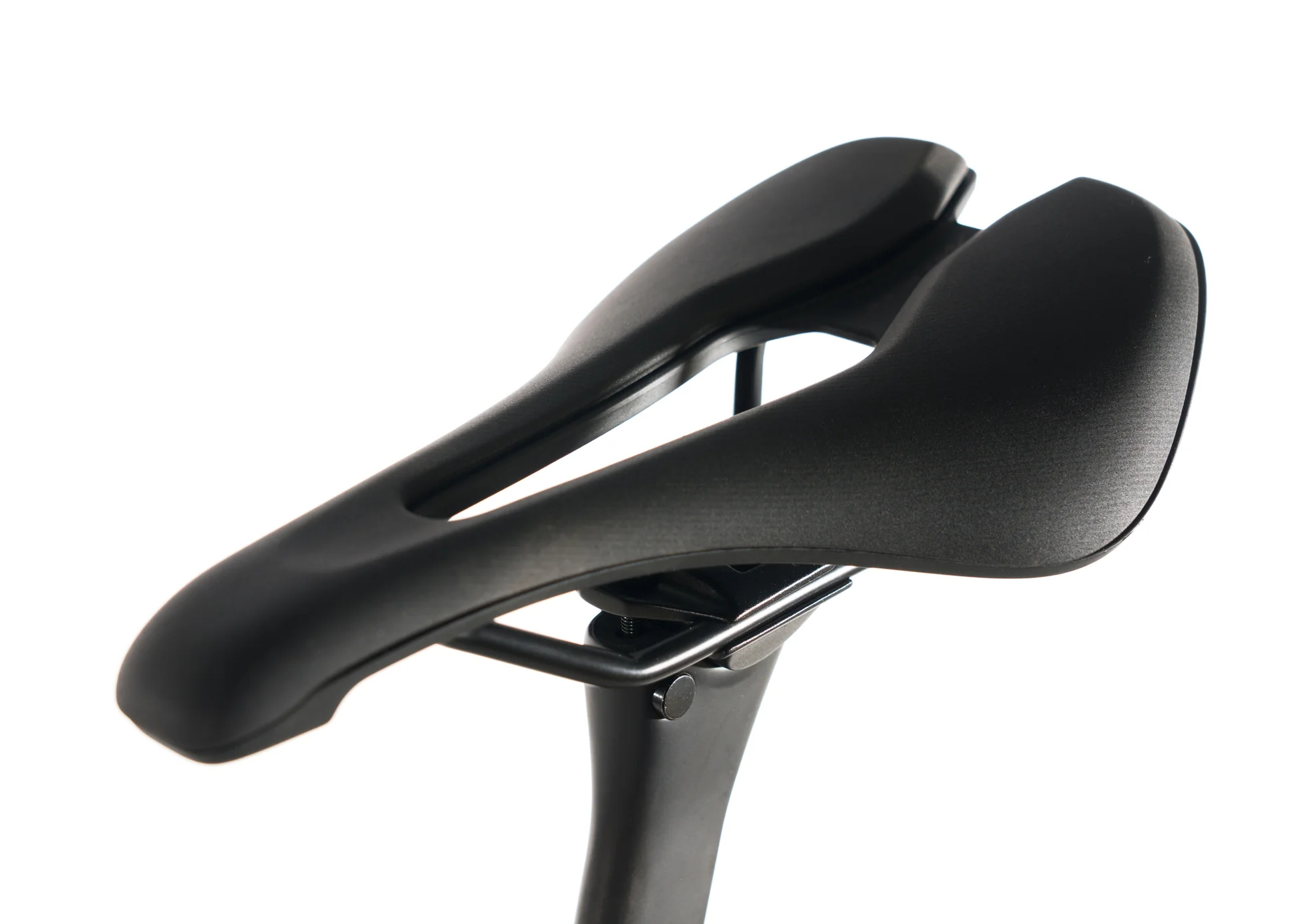 Avalanche Pulse Carbon Road Bike 2027