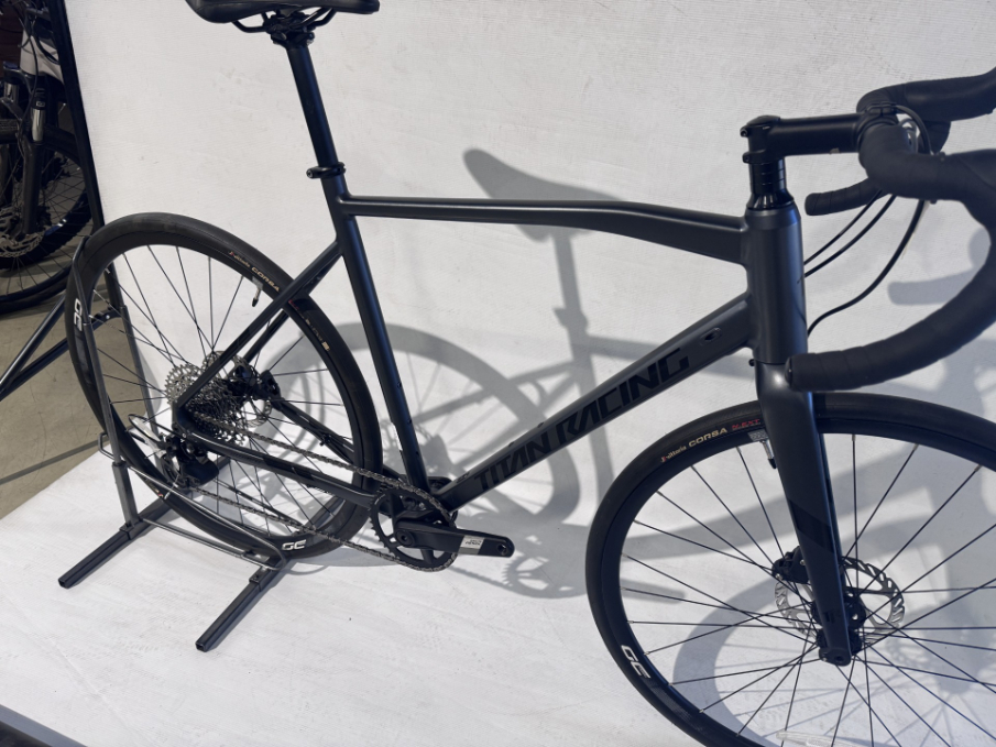 Demo Titan Switch Comp Aluminium Gravel Bike Large 2024  