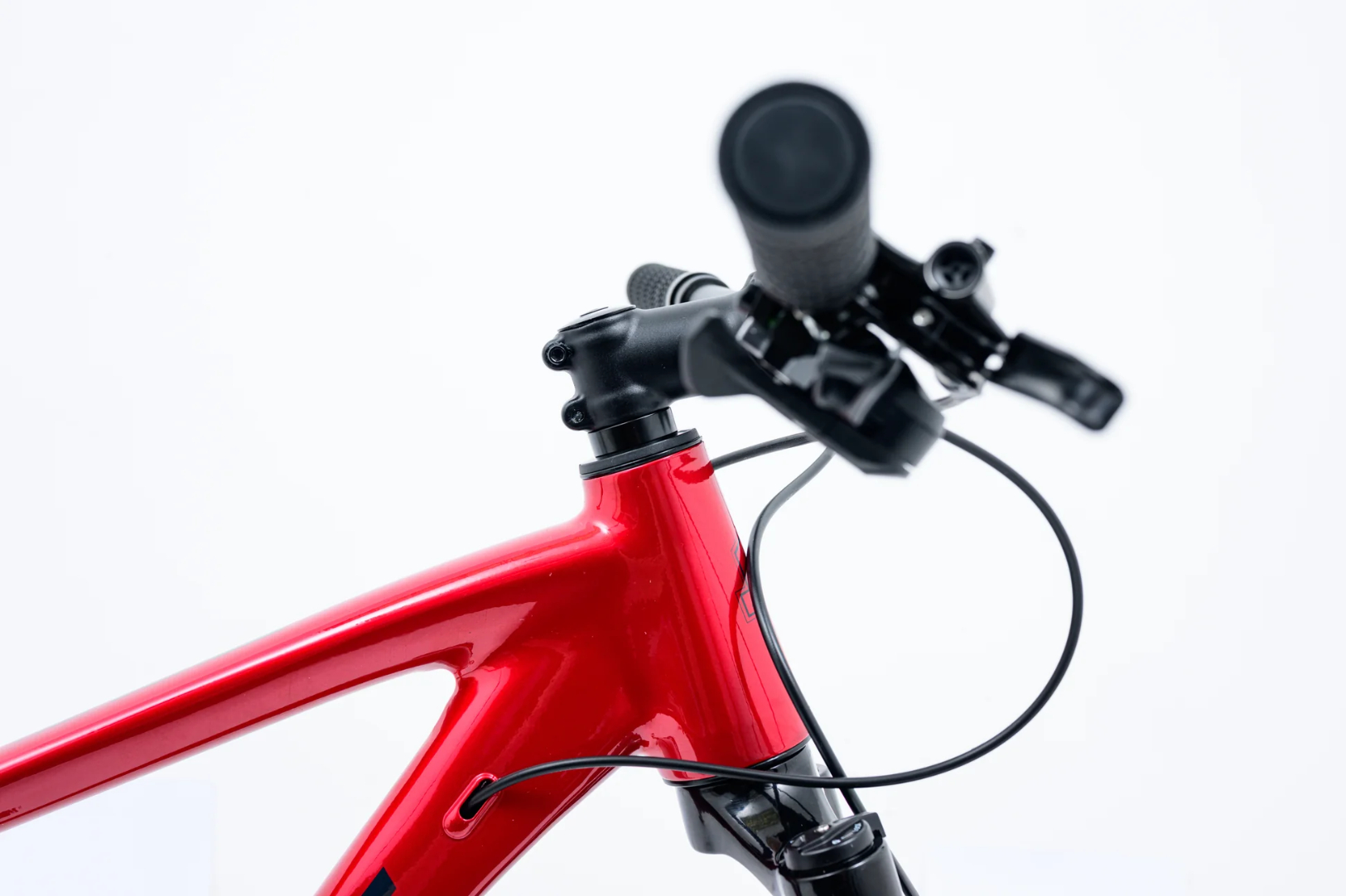 Avalanche Reflex Team Aluminium Hardtail Mountain Bike 