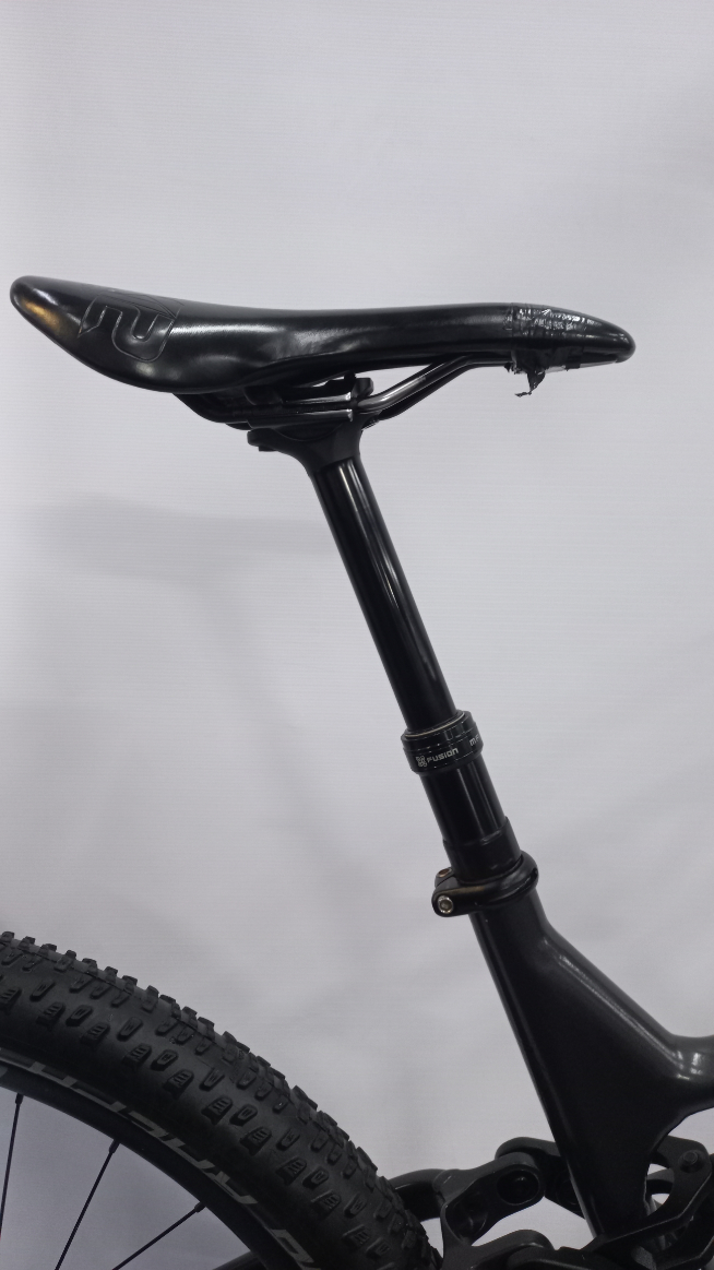 Pre-Owned Titan Cypher Dash 120 Aluminium Dual Suspension MTB - Large