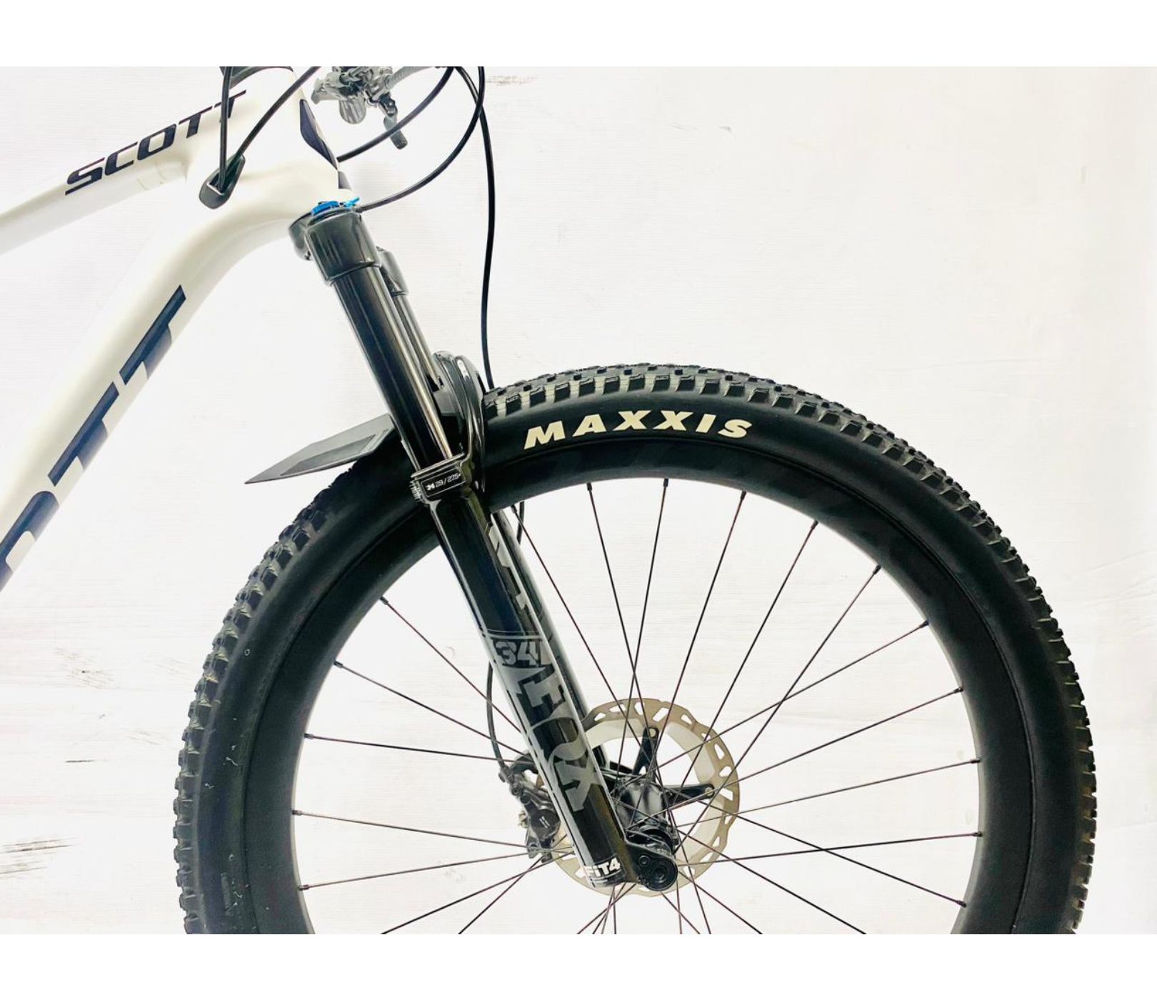 Pre-Owned Scott Spark 900 Carbon Dual Suspension Mountain Bike - M/L 