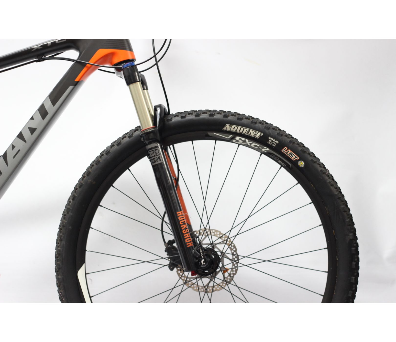 Pre-Owned Giant XRT Advanced Hardtail Carbon Mountain Bike - XL