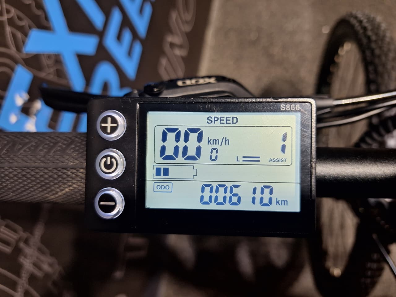 Demo Titan Charge E-Two Hardtail E-MTB Medium 2022 