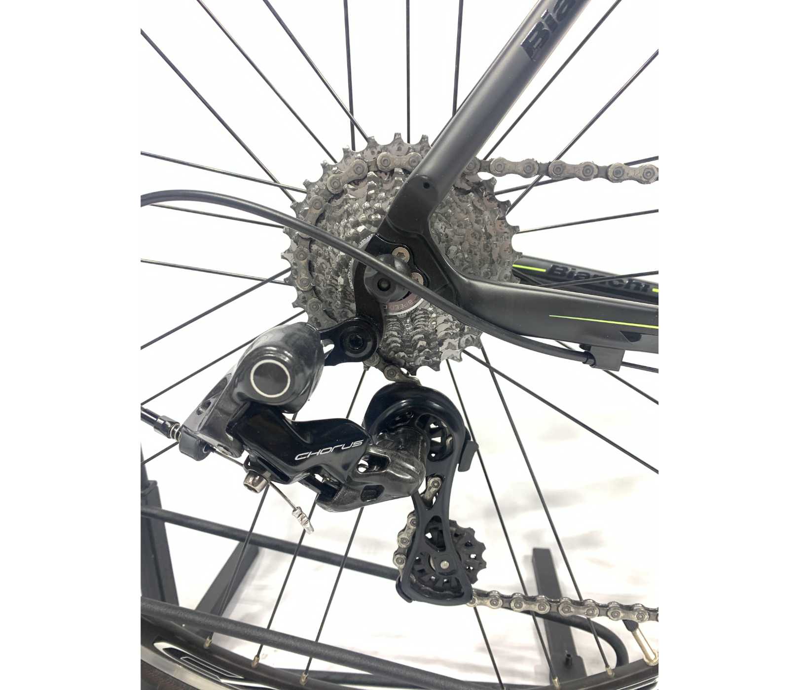 Pre-Owned Bianchi Infinito CV Carbon Road Bike - 55cm